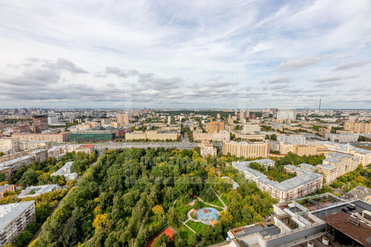 Продажа 4-комн квартиры на вторичном рынке Чапаевский переулок, 3