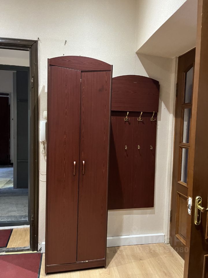 Продажа 3-комн квартиры на вторичном рынке Московский проспект, 75