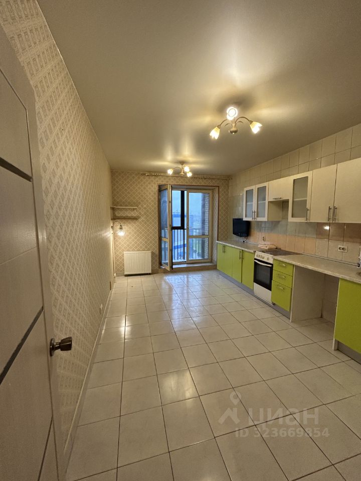 Продажа 2-комн квартиры на вторичном рынке проспект Маршала Блюхера, 7к1