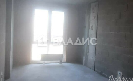 Продажа 1-комн квартиры на вторичном рынке бульвар Головнина,  д. 3 к1