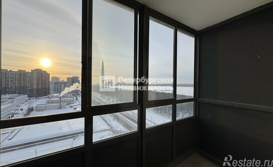 Продажа 1-комн квартиры на вторичном рынке ул Оптиков,  д. 51,  к. 1