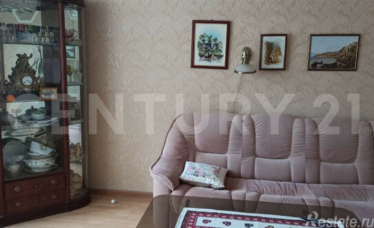 Продажа 3-комн квартиры на вторичном рынке Алымова улица,  д. 3