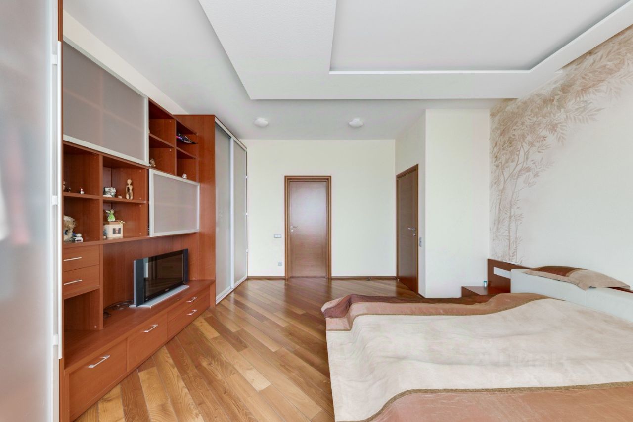 Аренда 4-комн квартиры на вторичном рынке 1-й Спасоналивковский переулок, 20