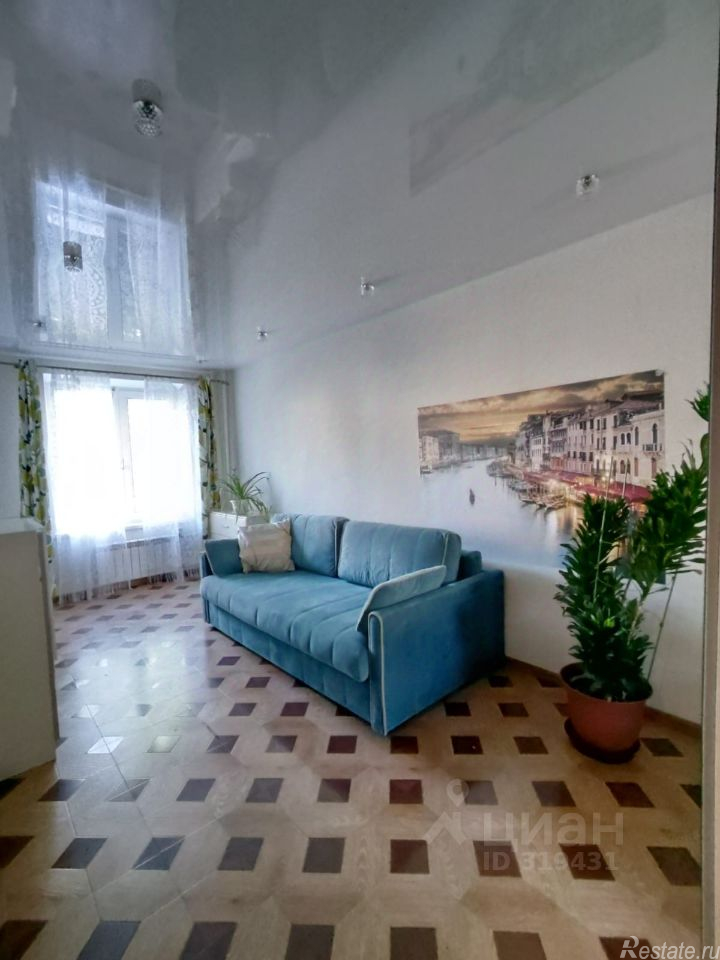 Продажа 3-комн квартиры на вторичном рынке улица Паперника,  д. 8