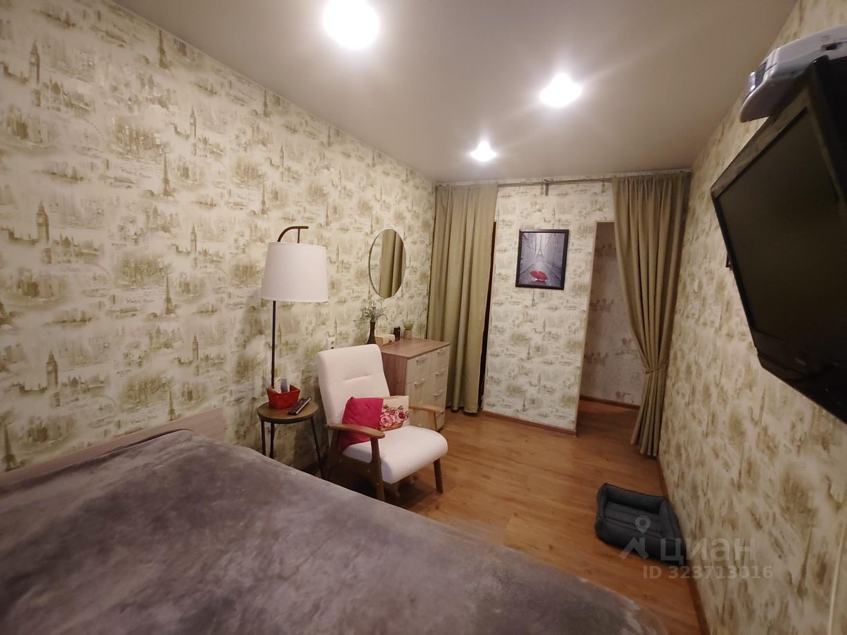 Продажа 2-комн квартиры на вторичном рынке Гданьская улица, 14Б