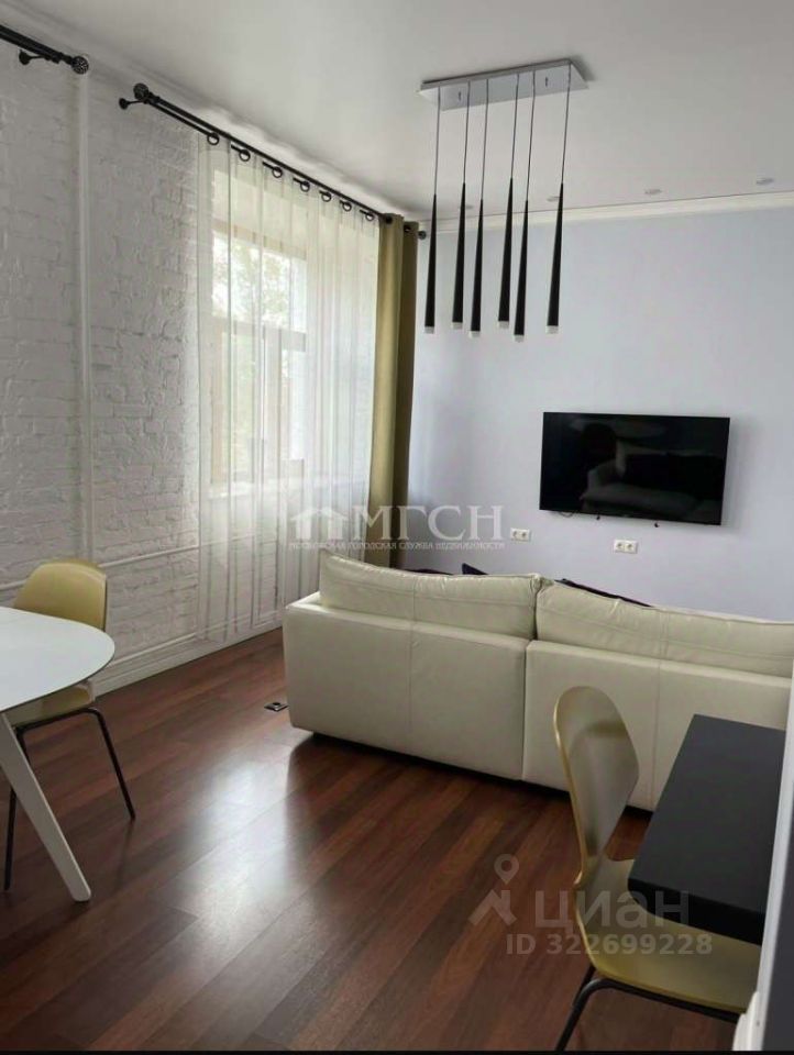 Продажа 2-комн квартиры на вторичном рынке улица Усачева, 29К7