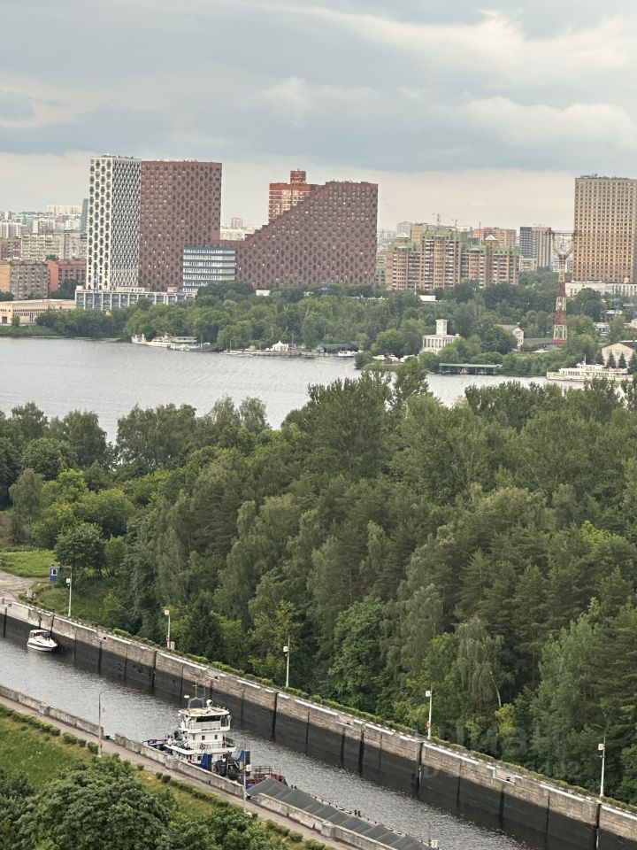 Продажа 3-комн квартиры на вторичном рынке улица Большая Набережная, 19к2