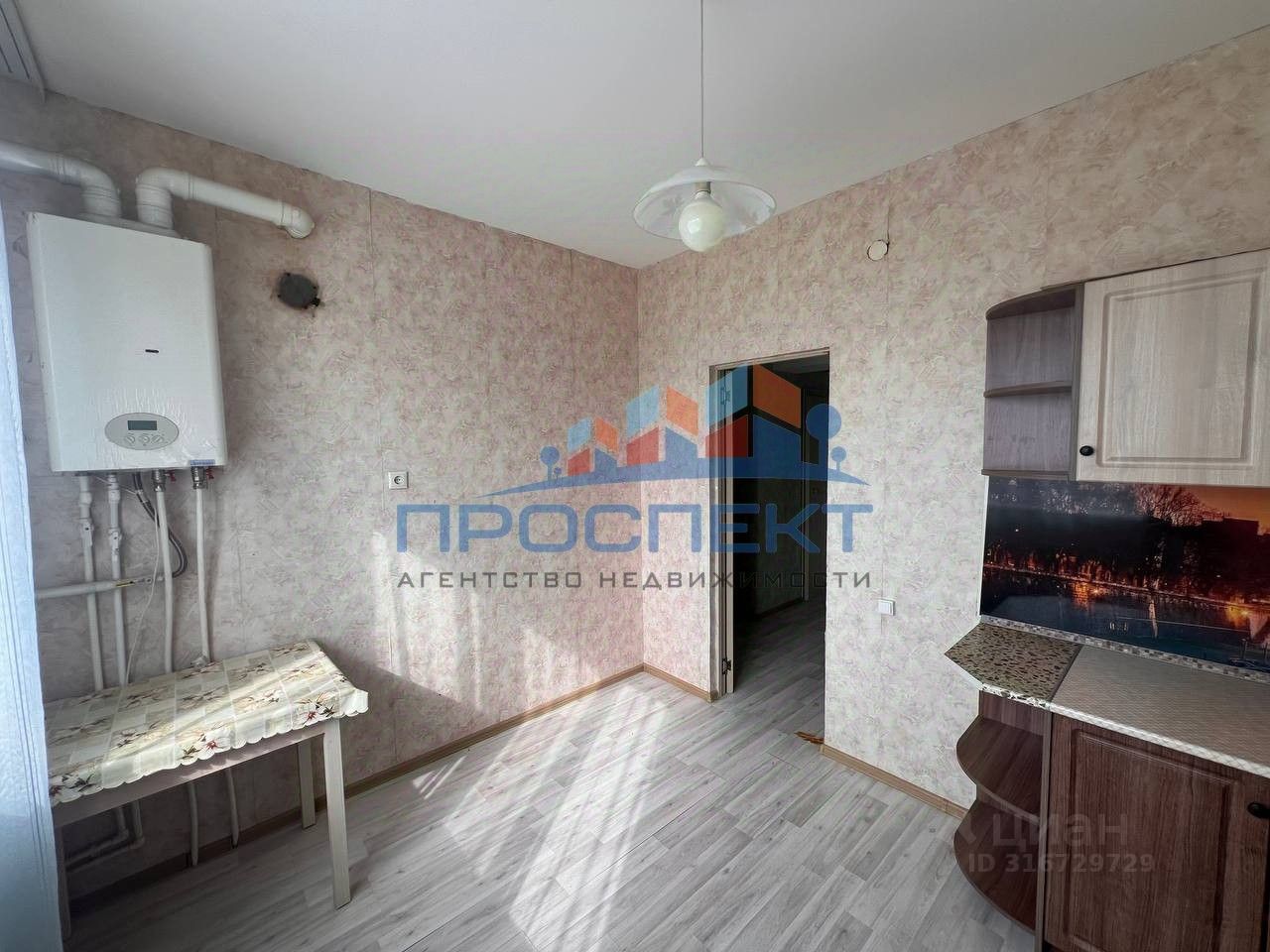 Продажа 2-комн квартиры на вторичном рынке д. Алфимово, улица Новоселов, 4