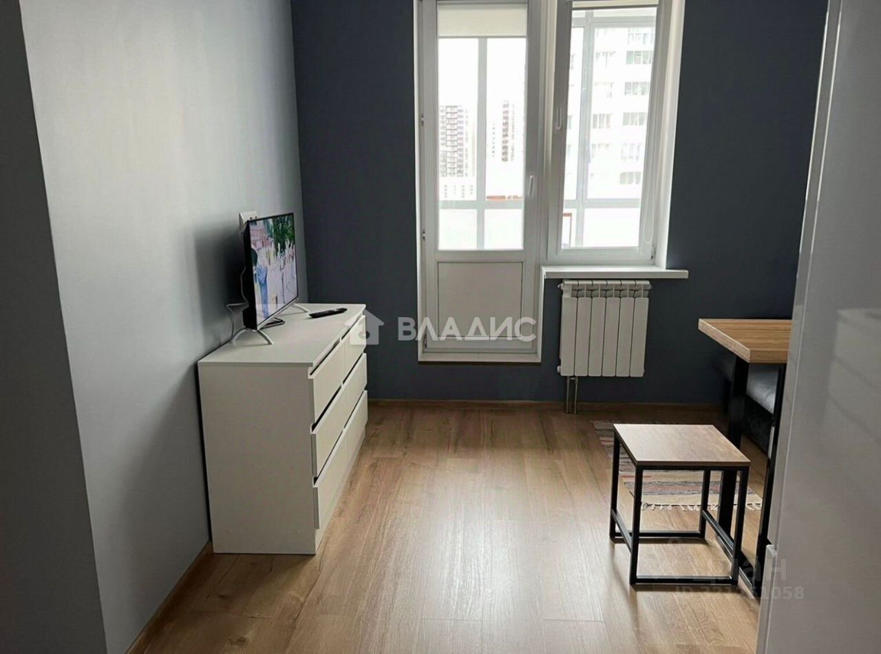 Продажа 2-комн квартиры на вторичном рынке Мурино, бульвар Петровский, 5