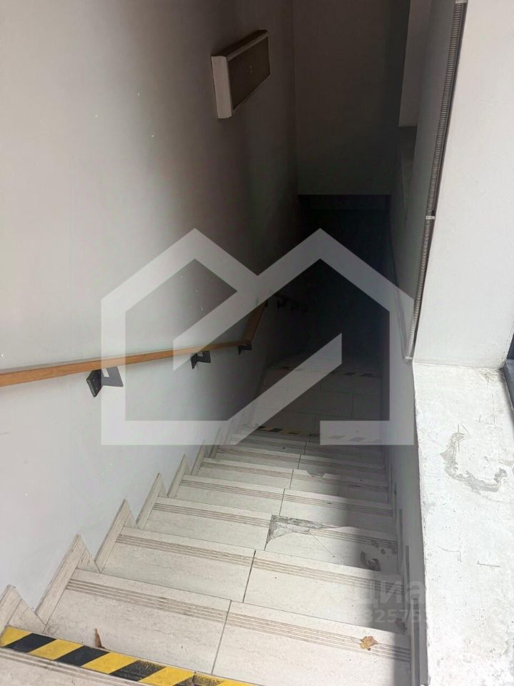 Продажа торгового помещения ул Ефремова,  д. 10,  к. 4/4 стр 1