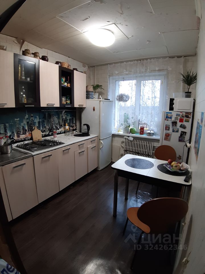 Продажа 3-комн квартиры на вторичном рынке Центральный мкр, улица Корнеева, 36