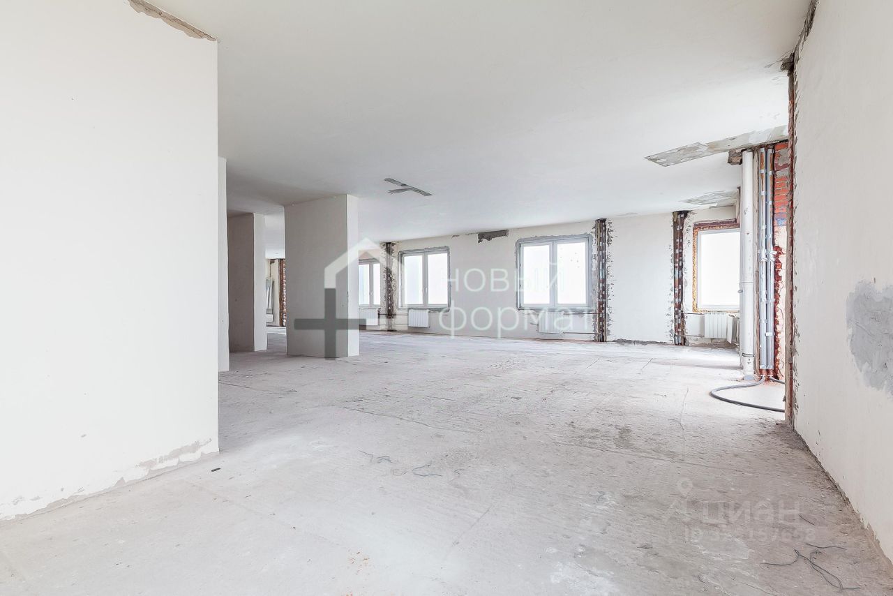 Продажа 4-комн квартиры на вторичном рынке Мосфильмовская улица, 70