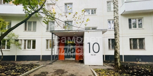 2-комн квартира улица Довженко,  д. 6