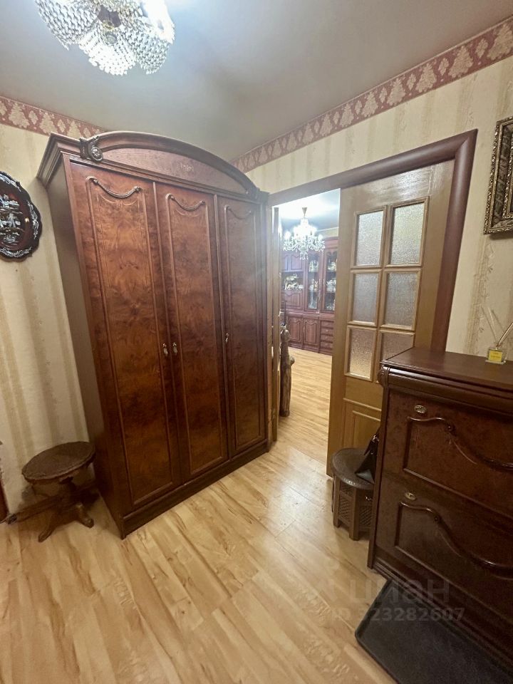 Продажа 3-комн квартиры на вторичном рынке улица Фабрициуса, 42