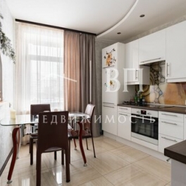 Продажа 2-комн квартиры на вторичном рынке Богатырский пр-кт,  д. 24 к1