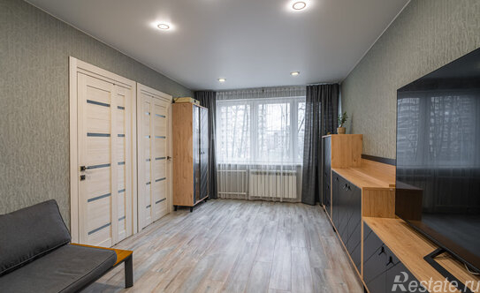 Продажа 3-комн квартиры на вторичном рынке Брянцева ул,  д. 6