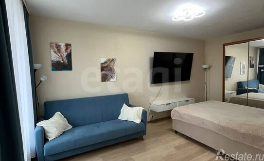 Продажа 1-комн квартиры на вторичном рынке улица Композиторов,  д. 24 к1