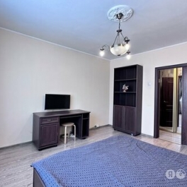 Аренда 2-комн квартиры на вторичном рынке улица Маршала Полубоярова,  д. 2