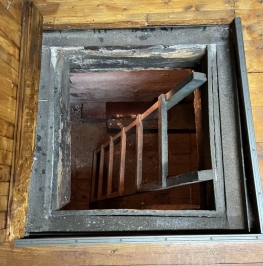 Аренда гаража Красная горка, Комсомольский проспект (дублёр),  д. 13А