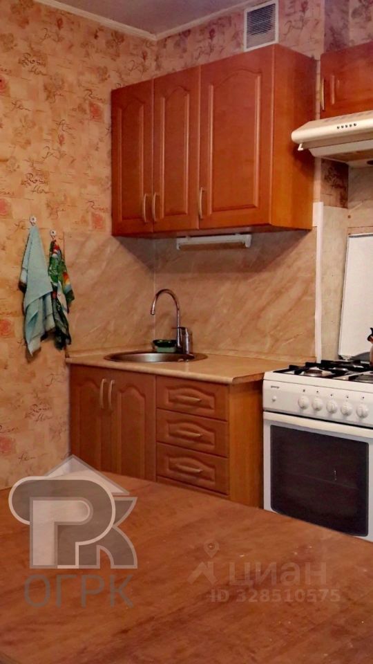 Продажа 3-комн квартиры на вторичном рынке пос. Петровское,  д. 130