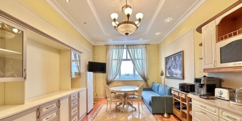 2-комн квартира ул Нежинская,  д. 8,  к. 2