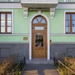 Продажа 3-комн квартиры на вторичном рынке набережная Лейтенанта Шмидта,  д. 21
