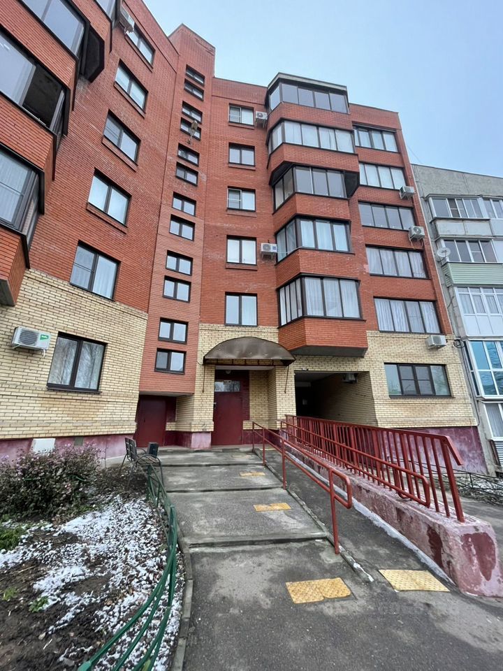 Продажа 1-комн квартиры на вторичном рынке Зарайск г, 2-й мкр,  д. 30