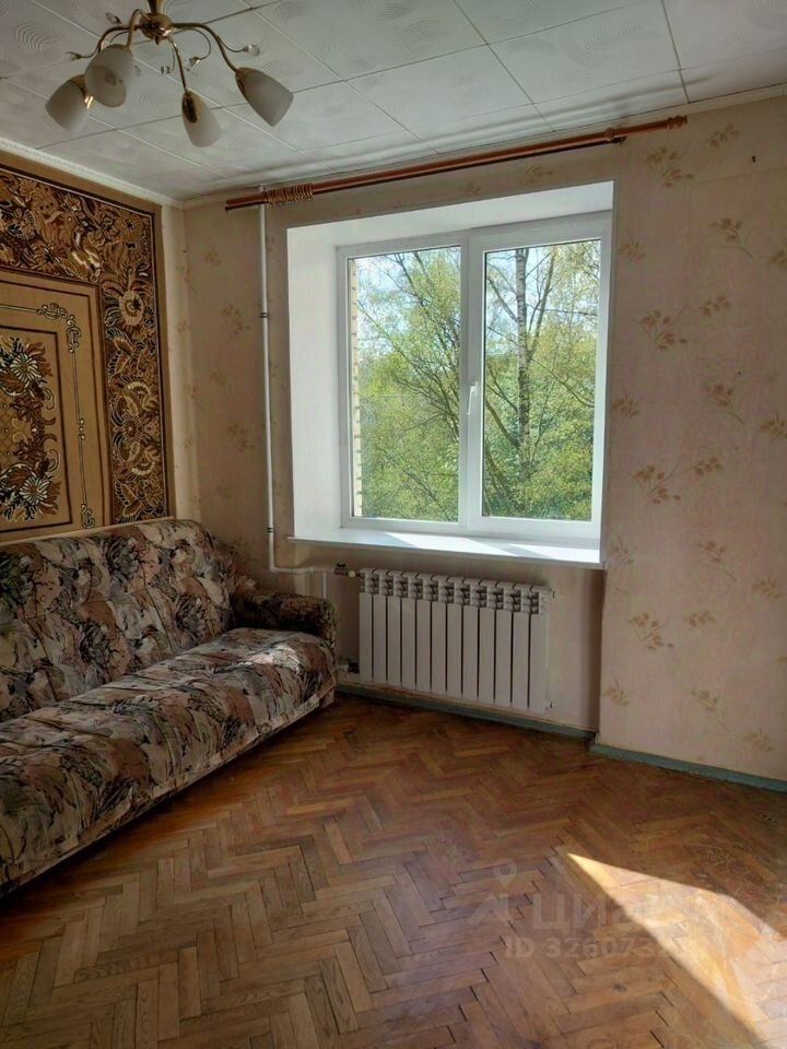 Продажа 2-комн квартиры на вторичном рынке улица Карпинского, 14