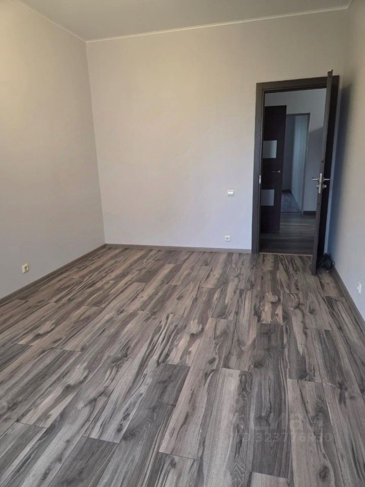 Продажа 2-комн квартиры на вторичном рынке проспект Героев, 26к2