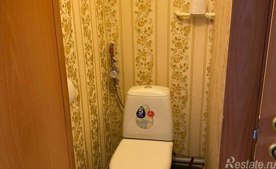 Продажа 3-комн квартиры на вторичном рынке Пражская улица,  д. 15