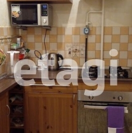 Продажа 3-комн квартиры на вторичном рынке улица Ярослава Гашека,  д. 11