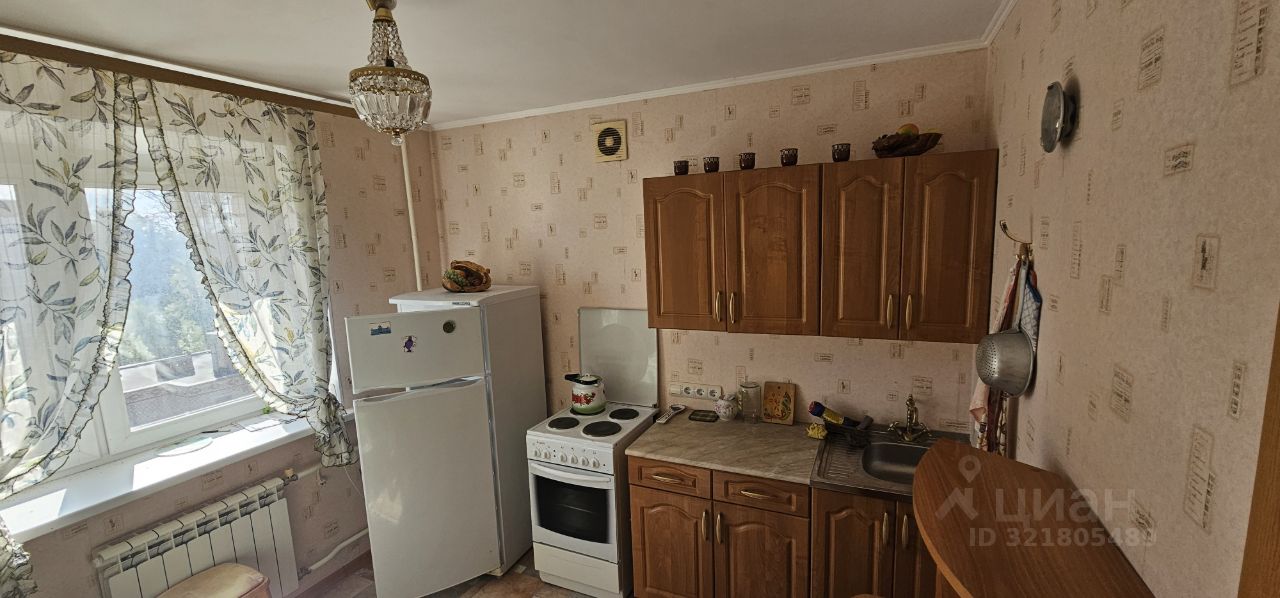 Продажа 1-комн квартиры на вторичном рынке Хотьково, улица Ленина, 2