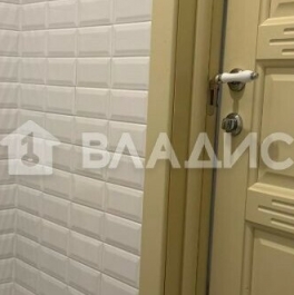 Продажа 2-комн квартиры на вторичном рынке бульвар Академика Ландау,  д. 1