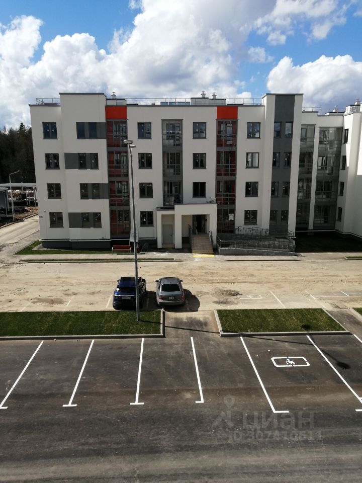 Продажа 1-комн квартиры на вторичном рынке Митино Дальнее мкр, д. Брехово,  д. 13