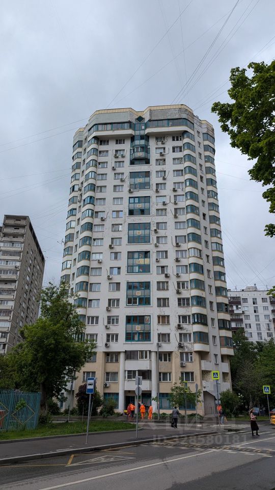 Продажа 2-комн квартиры на вторичном рынке Рабочая улица, 16