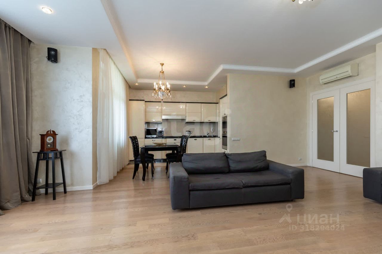 Продажа 4-комн квартиры на вторичном рынке улица Авиаконструктора Микояна, 14к4