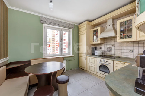 Продажа 3-комн квартиры на вторичном рынке ВНИИССОК, ул. Рябиновая,  д. 10