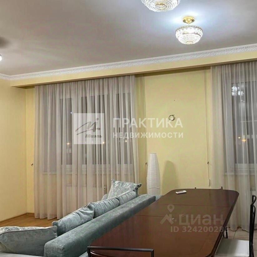 Продажа 3-комн квартиры на вторичном рынке улица Гризодубовой, 2