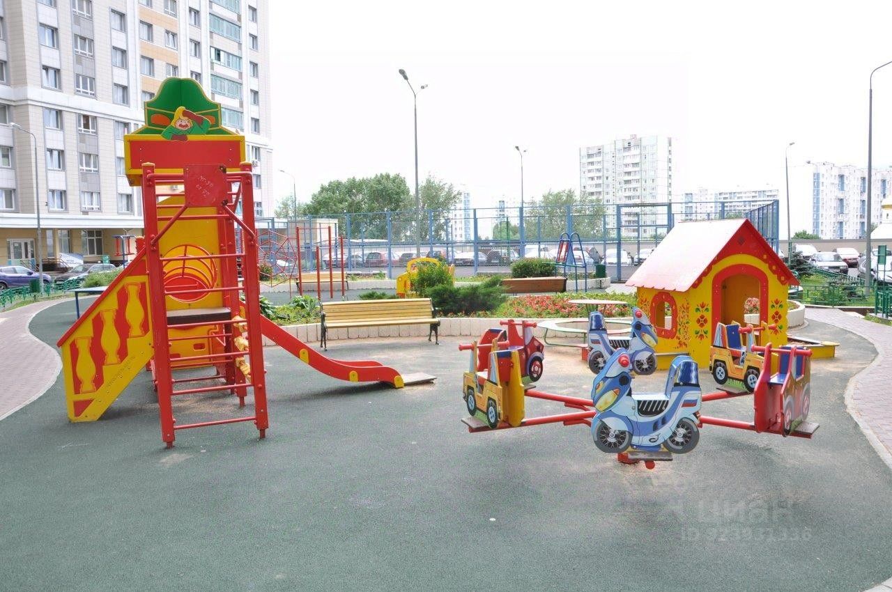 Продажа 2-комн квартиры на вторичном рынке Михневская улица, 8