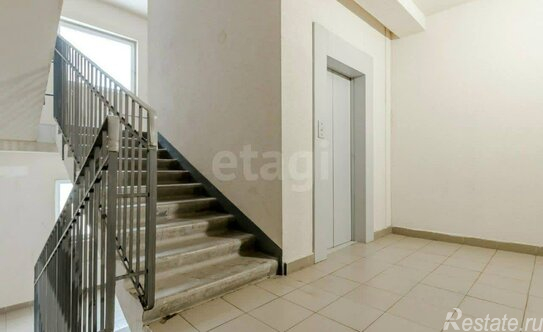 Продажа 3-комн квартиры на вторичном рынке Янино-1, ул Кольцевая,  д. 8,  к. 2