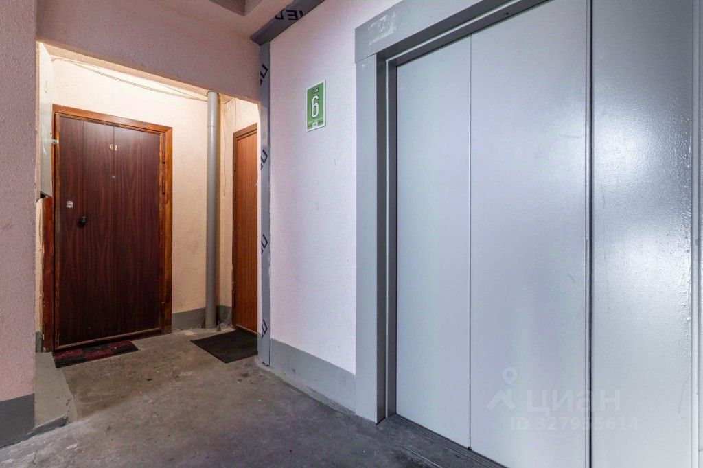 Продажа 3-комн квартиры на вторичном рынке Глухарская улица, 5к2