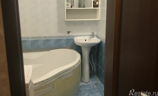 Продажа 1-комн квартиры на вторичном рынке ул Новороссийская,  д. 24,  к. 1