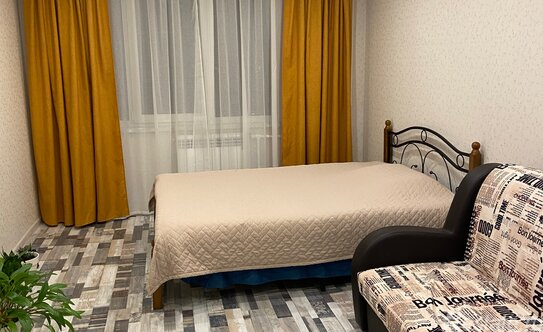 Продажа 2-комн квартиры на вторичном рынке Школьная улица,  д. 126 к2