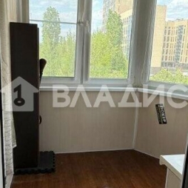 Продажа 3-комн квартиры на вторичном рынке Верхние Поля ул