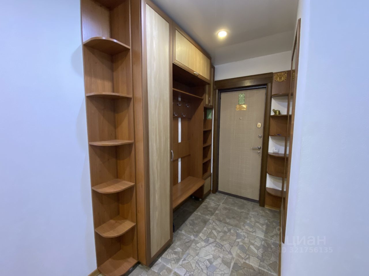 Продажа 2-комн квартиры на вторичном рынке Прибрежная улица, 7