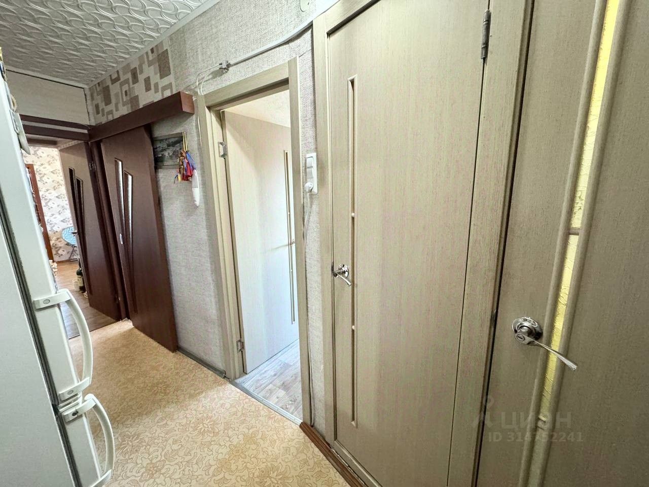 Продажа 3-комн квартиры на вторичном рынке Дунайский проспект, 35К1