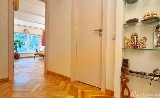 Продажа 2-комн квартиры на вторичном рынке Домодедовская улица,  д. 4