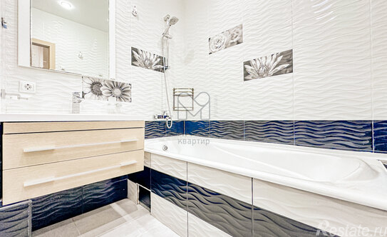 Продажа 3-комн квартиры на вторичном рынке Кременчугская улица,  д. 11 к2