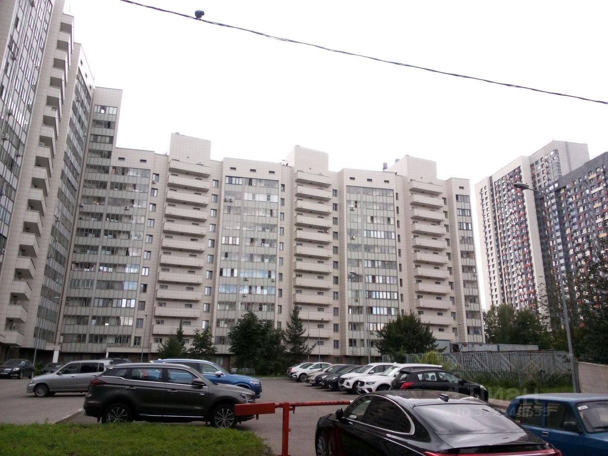 Продажа 6-комн квартиры на вторичном рынке 11-я Парковая улица, 52