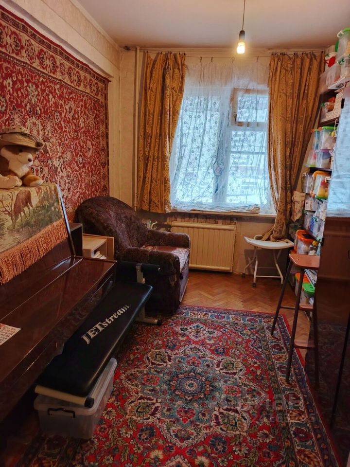 Продажа 3-комн квартиры на вторичном рынке улица Стасовой, 5